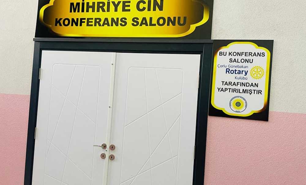 1 Kasım Okulu'na Konferans Salonu Yapıldı
