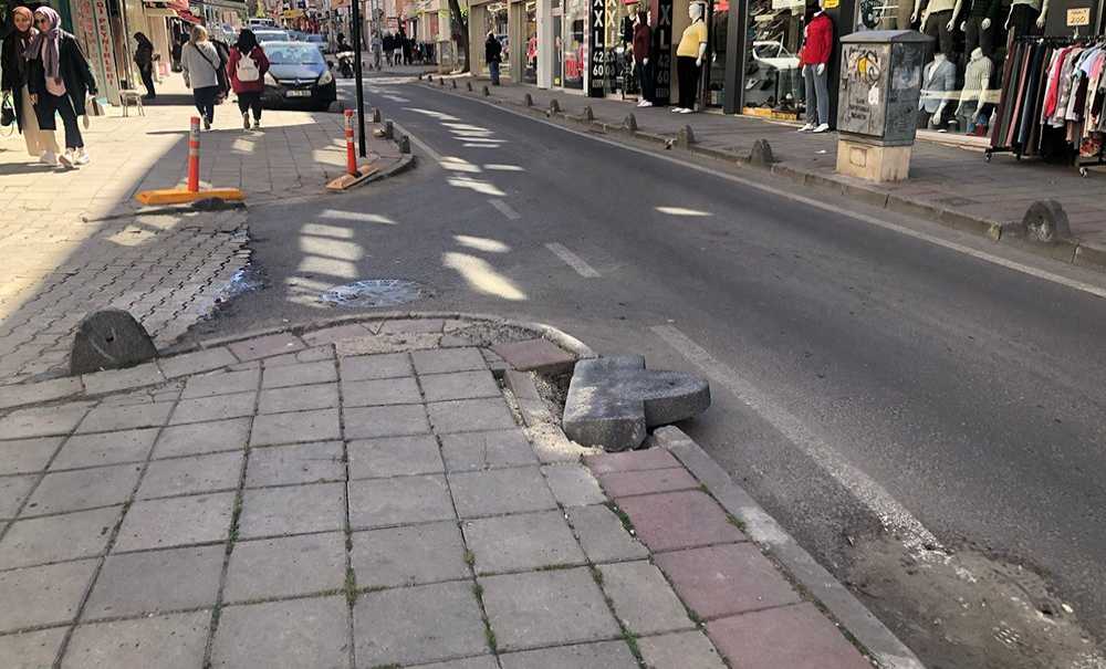 1 Senedir Yapılmayan Kaldırım