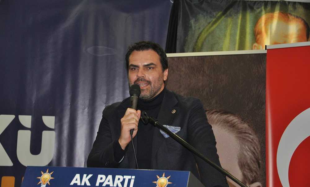 12 Bi̇n 800 Üyesi̇ Olan Ak Kadinlar Seçi̇me Gi̇tti̇