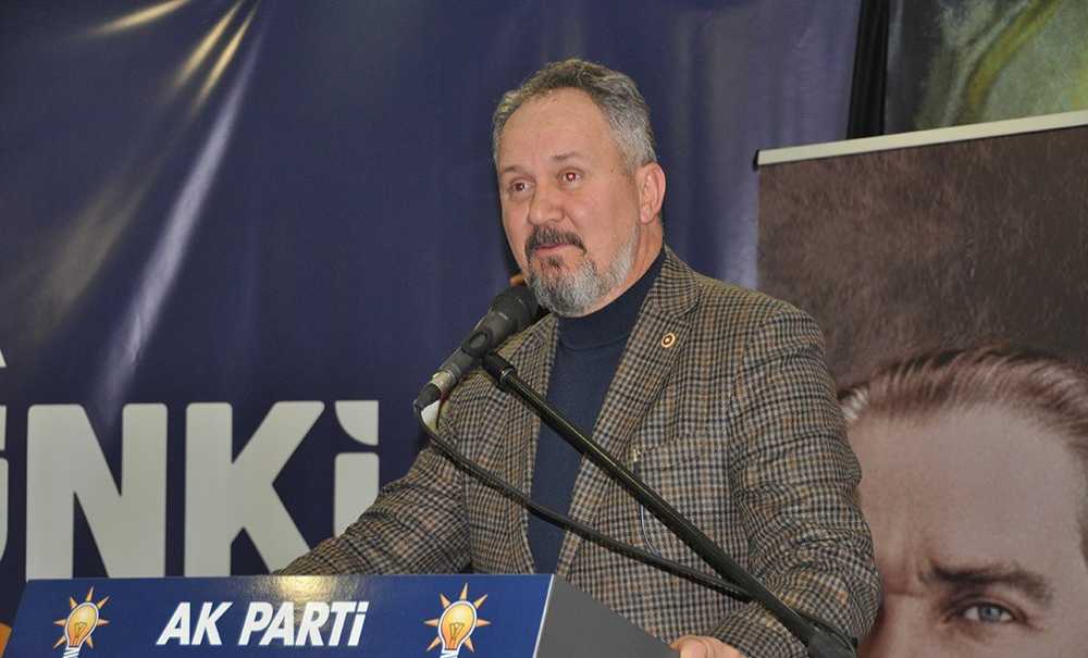 12 Bi̇n 800 Üyesi̇ Olan Ak Kadinlar Seçi̇me Gi̇tti̇