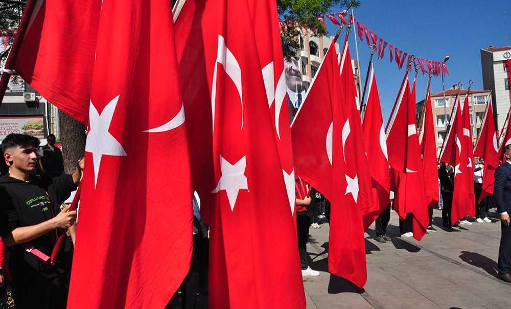 19 Mayıs Coşkuyla Kutlandı