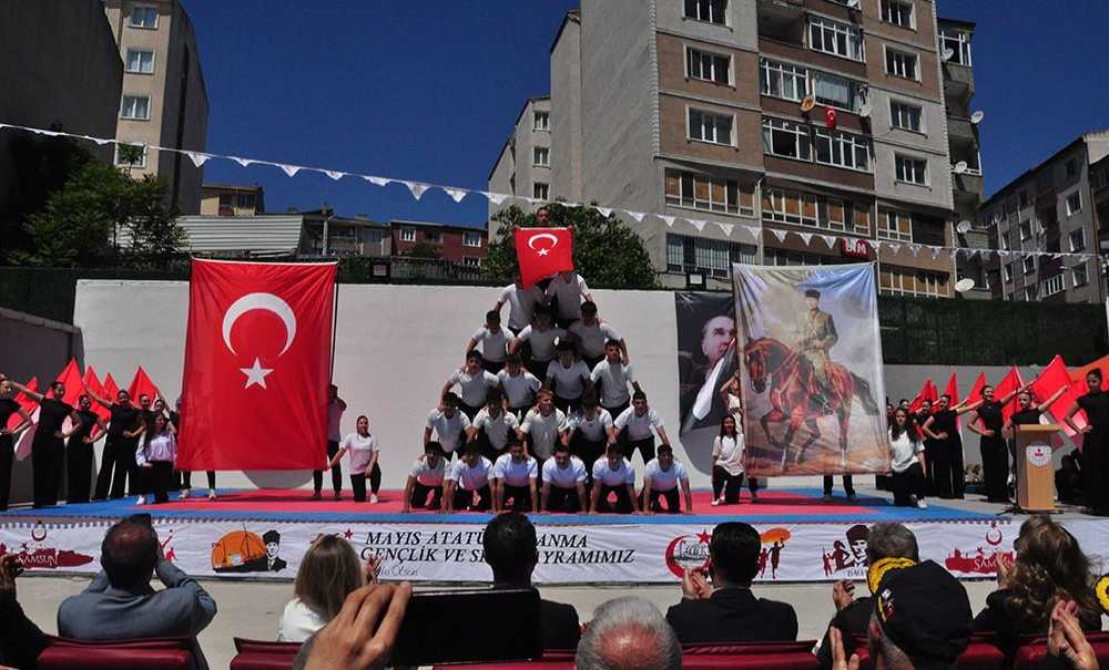 19 Mayıs Coşkuyla Kutlandı