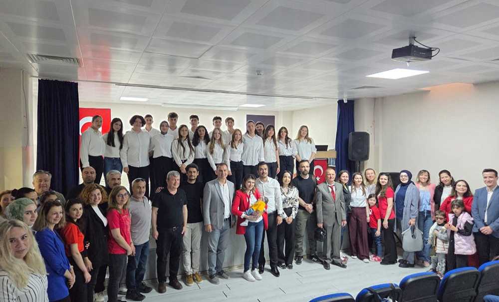 19 Mayıs Okullarda Kutlandı