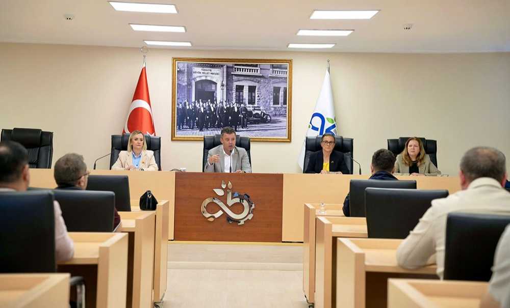 2025 Mali̇ Yili Bütçe Kesi̇n Hesabi Görüşüldü