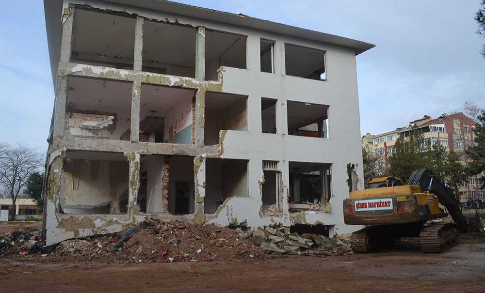 3 Yıldır Okul Yapılması Bekleniyor!