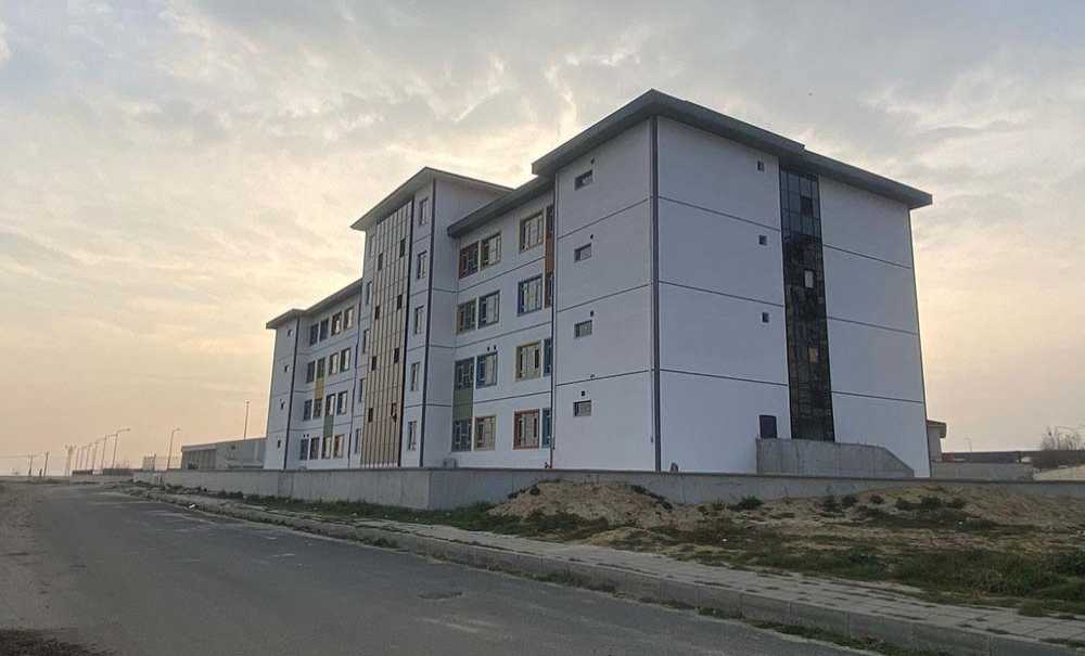 32 Dersli̇kli̇ Ortaokul Yeni̇ Dönemde Eği̇ti̇me Başliyor