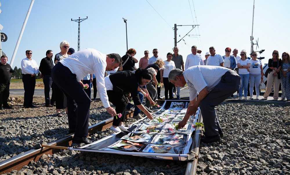 Acı İlk Gün Ki Gibi Taze