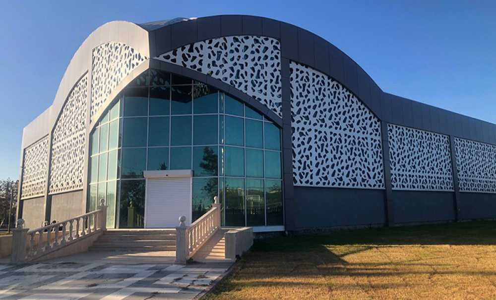 Açılmadan Zarar Gördü!