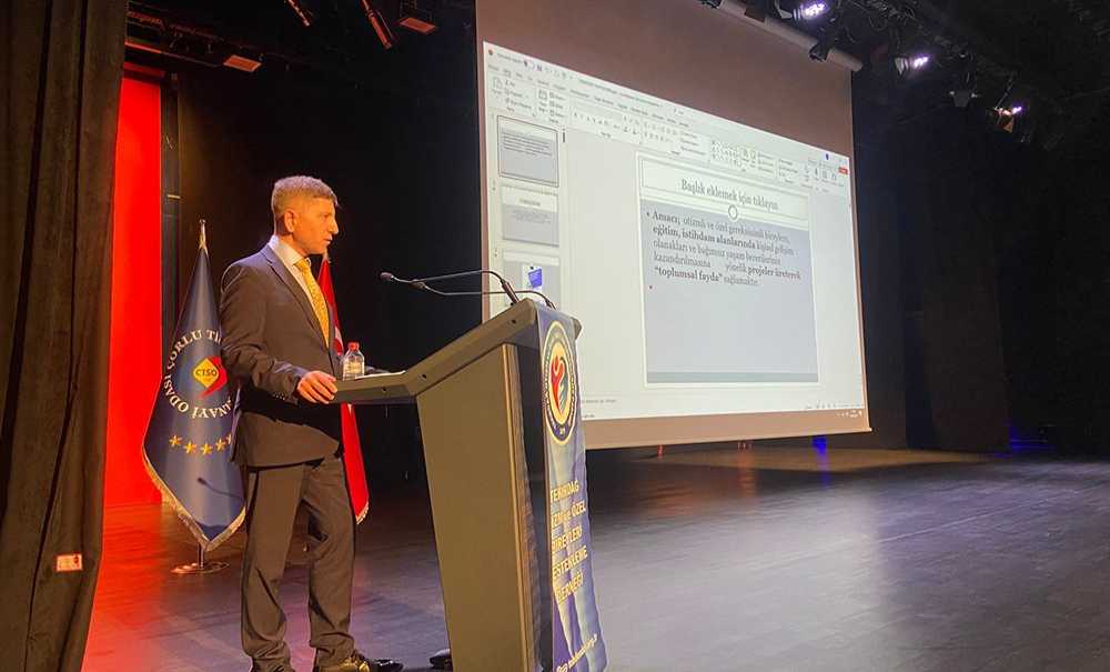 Aileler İçin Konferans Düzenlendi