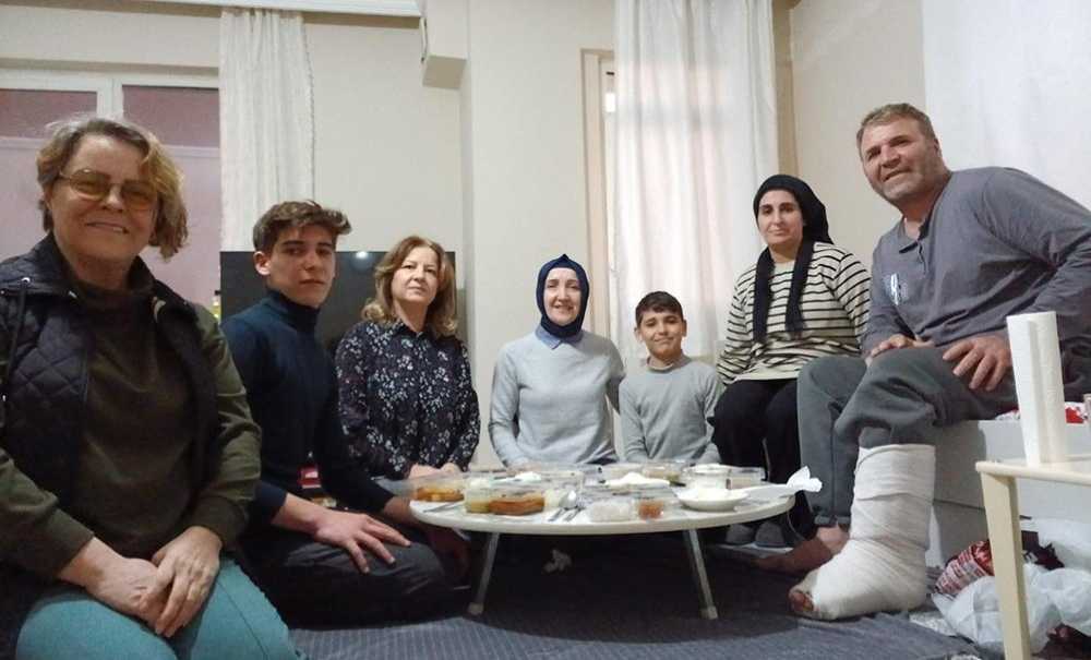 Ak Parti İftar Sofralarına Misafir Oluyor