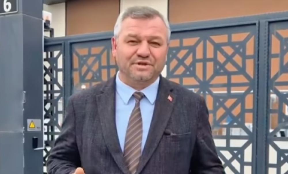 Ak Parti Kız Öğrenci Yurduyla İlgili Açıklama Yaptı