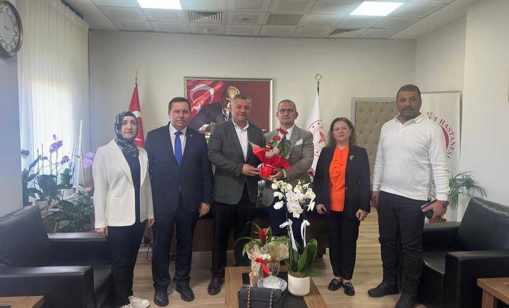 Ak Parti Sağlık Çalışanlarının Tıp Bayramını Kutladı