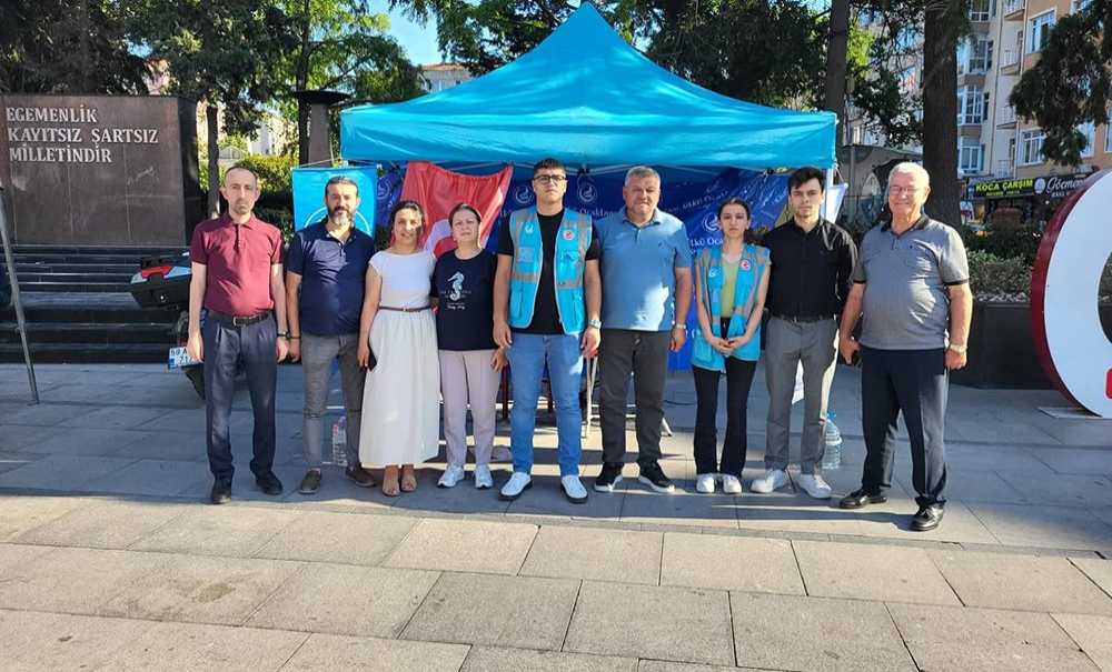 Ak Parti̇ Stand Çalişmalarina Hiz Verdi̇