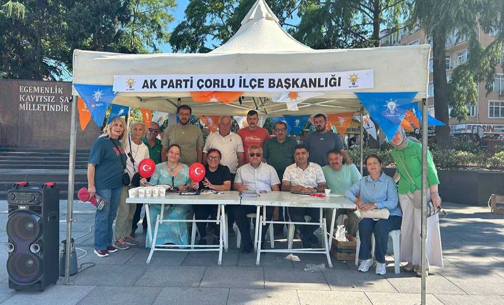 Ak Parti Stant Açtı