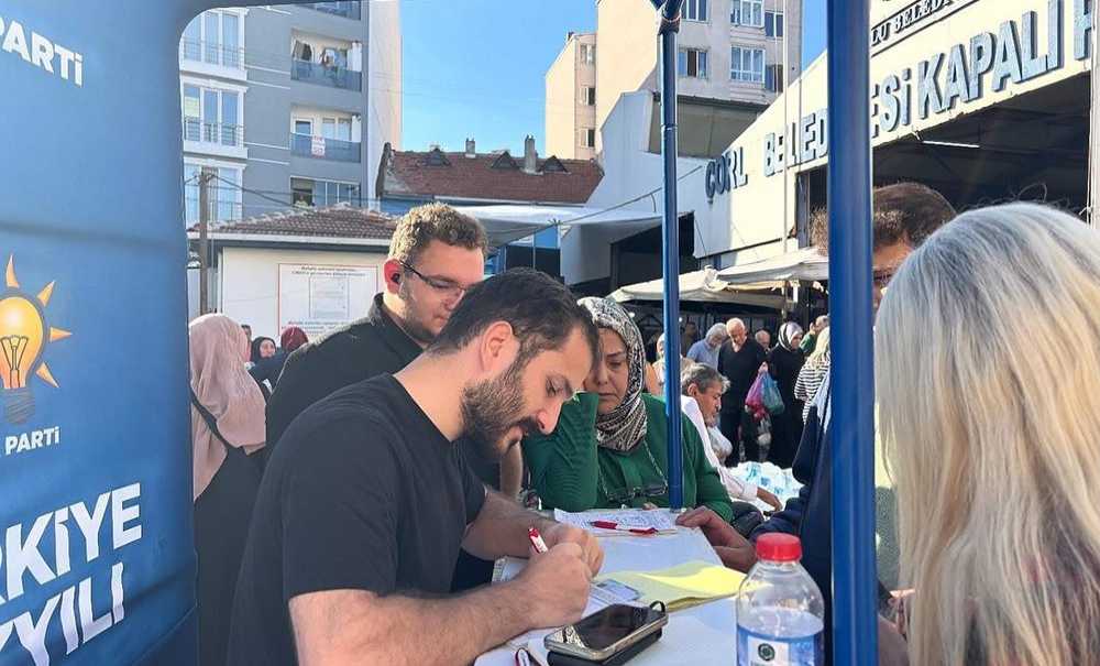 Ak Parti Üyelik Standı Açtı