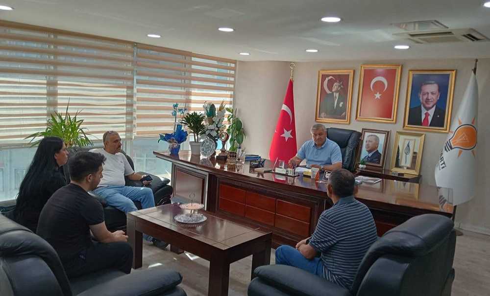 Ak Parti Vatandaşların Talep Ve Sorunlarını Dinliyor