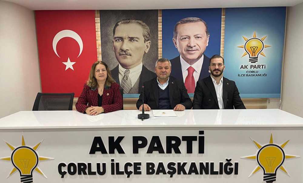 Ak Parti Yılın Son Toplantısını Yaptı