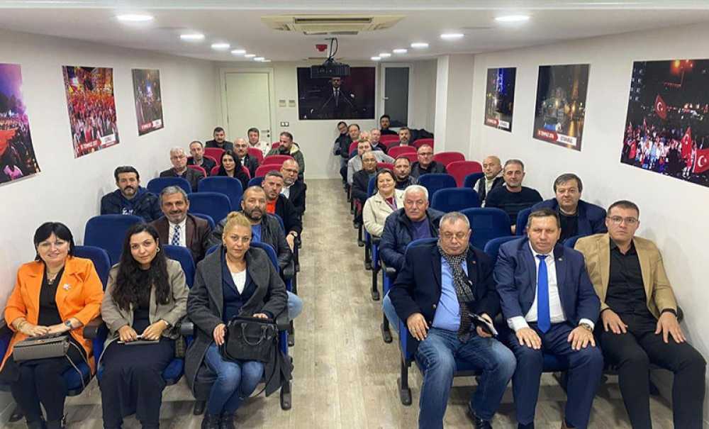 Ak Parti'de Görev Dağılımı Yapıldı