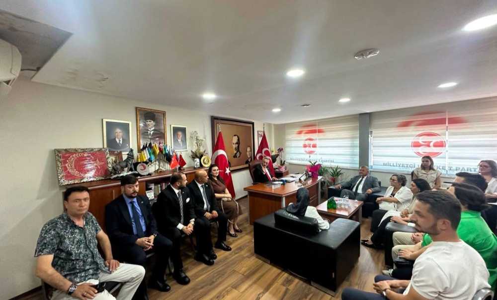 Ak Parti'den Mhp'ye Ziyaret