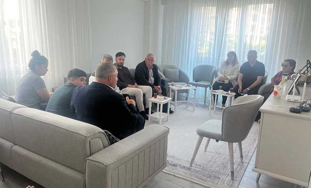 Ak Parti'den Şehit Ailesine Bayram Ziyareti