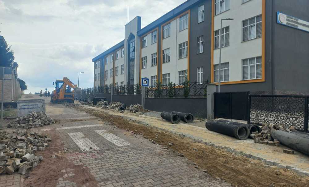 Ak Parti'den Teski̇'ye Sert Tepki