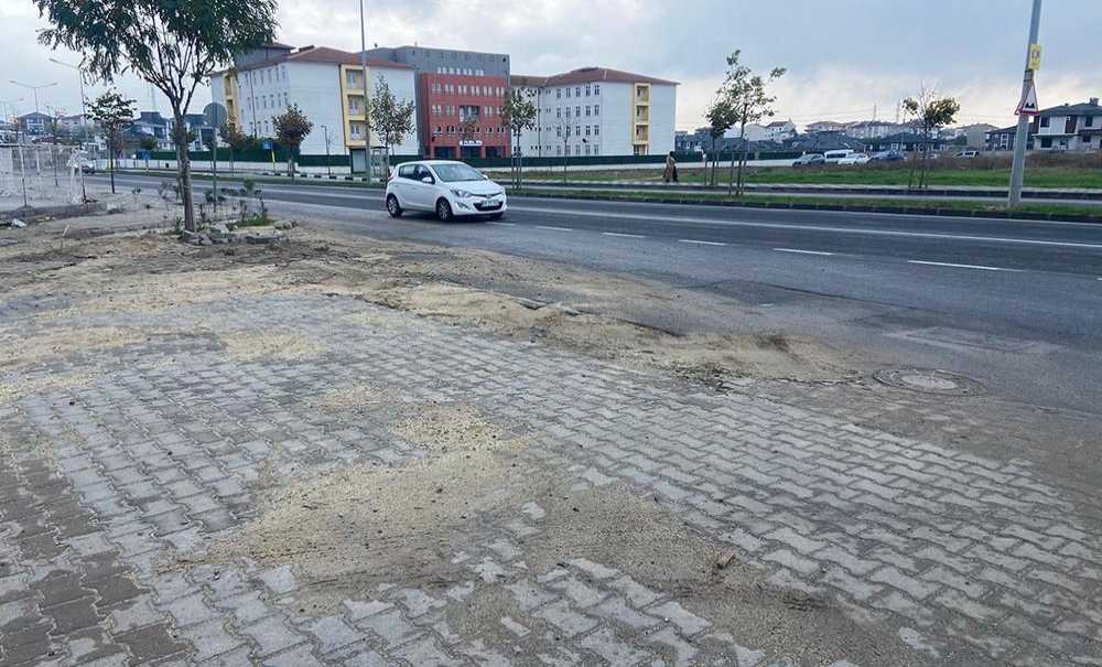 Alt Yapı Kurumları Kazıp Bırakıyor