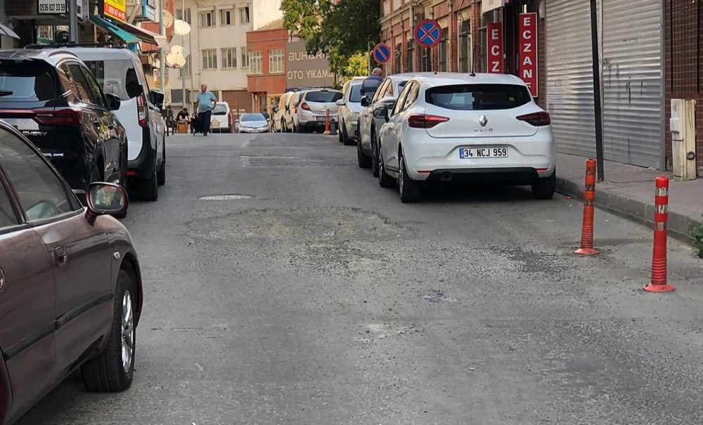 Alt Yapı Nedeniyle Sokaklar Delik Deşik!