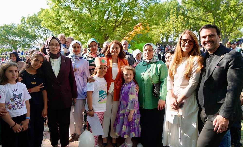 Anneler Günü Ergene'de Müge Başkan'la Taçlandı