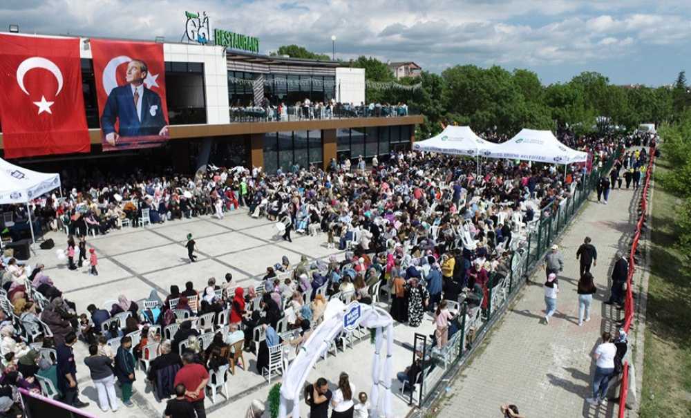 Anneler Günü Ergene'de Müge Başkan'la Taçlandı
