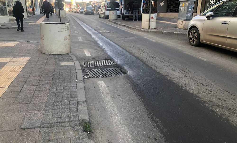 Asfalt Seviyesinde Olmayan Rögarlar Sürücüleri Zorluyor!