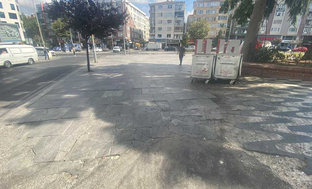 Atatürk Meydanı'nı Yapmak Bu Kadar Zor Mu?
