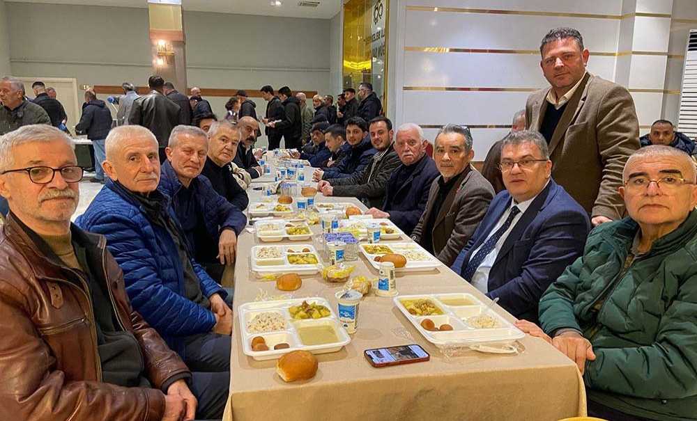 Avcılar Derneği̇ İftar Düzenledi̇