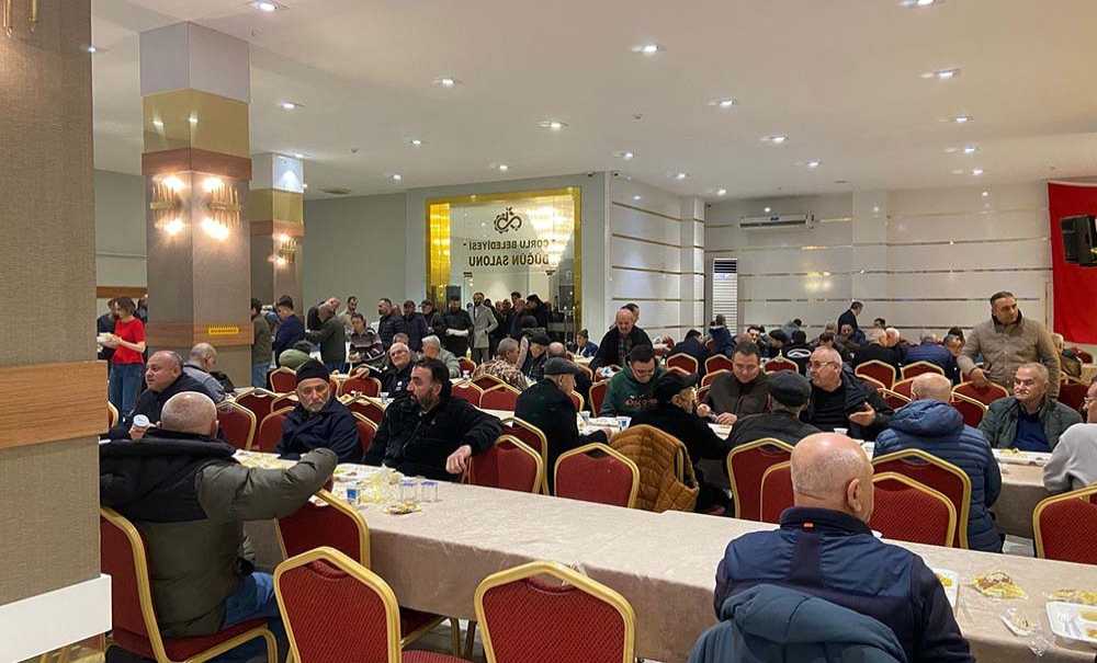 Avcılar Derneği̇ İftar Düzenledi̇