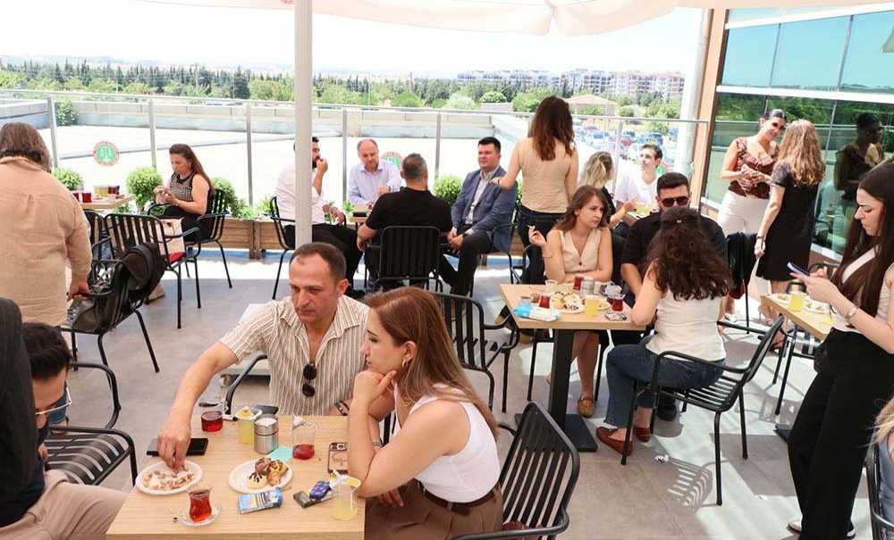 Baro Teras Kafe Çorlu Adliyesi'nde Hizmete Açıldı