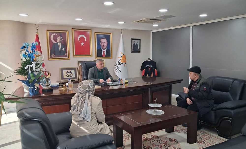 Başkan Şahpaz Vatandaşın Derdini Dinledi