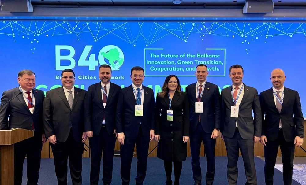Başkan Sarıkurt, B40 Zirvesi'ne Katıldı