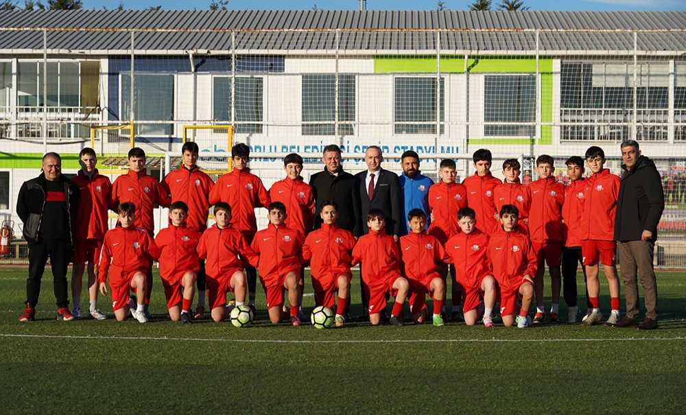 Başkan Sarıkurt Birinci Olan Çbfk'yı Ziyaret Etti