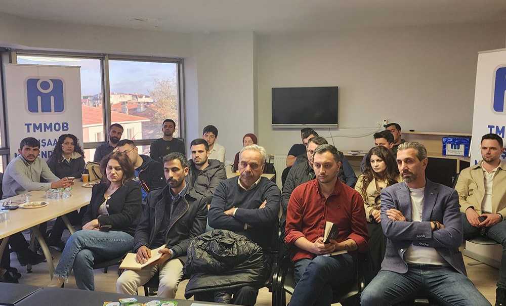 Başkan Sarıkurt, Deprem Konulu Toplantıya Katıldı