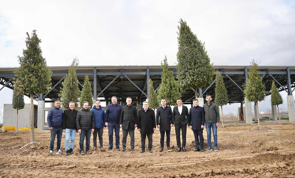 Başkan Sarıkurt, Hem Projeleri Hem De Müjdeleri Sıraladı