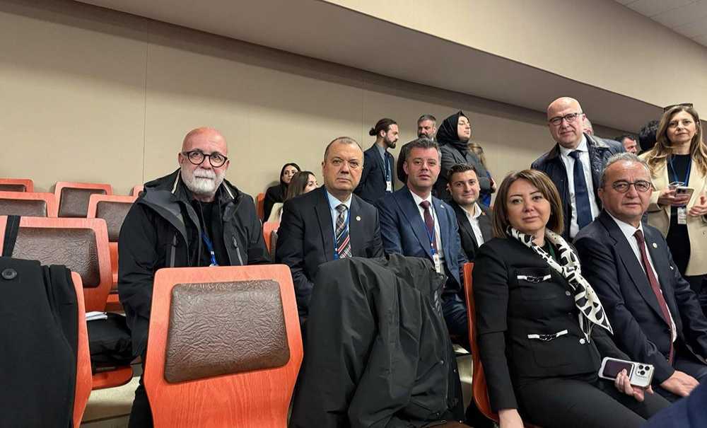 Başkan Sarıkurt İmamoğlu'nun Duruşmasına Katıldı