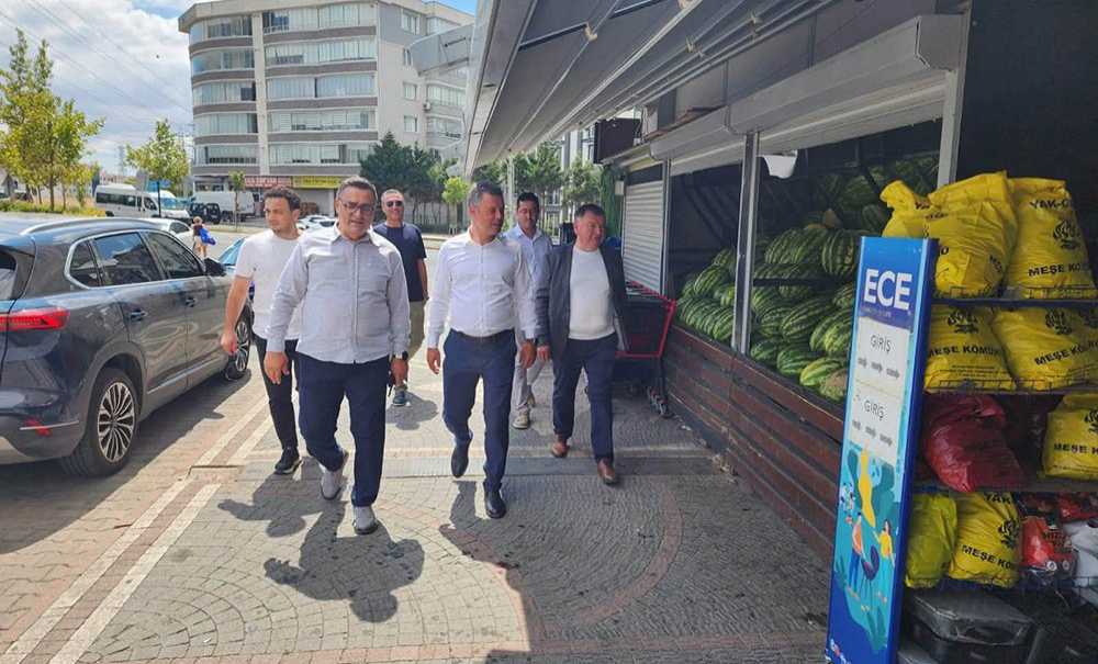 Başkan Sarıkurt Marketleri İnceledi