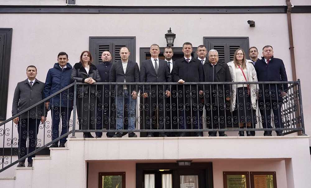 Başkan Sarıkurt Misafirlerine Çorlu'yu Gezdirdi