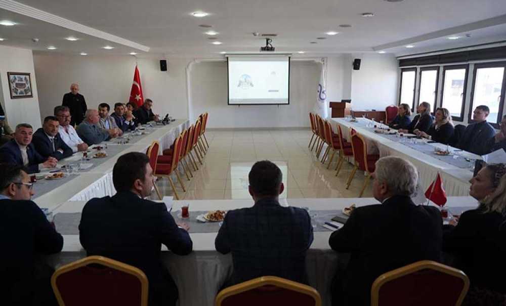 Başkan Sarıkurt Muhtarlarla Buluştu