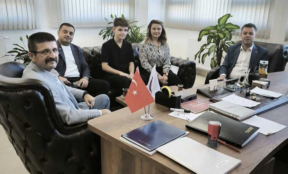 Başkan Sarıkurt Okulları Ziyaret Ediyor