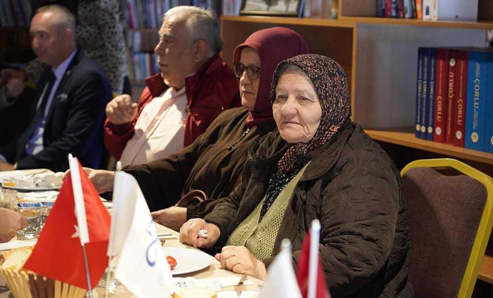 Başkan Sarıkurt, Şehit Anneleriyle Bir Araya Geldi