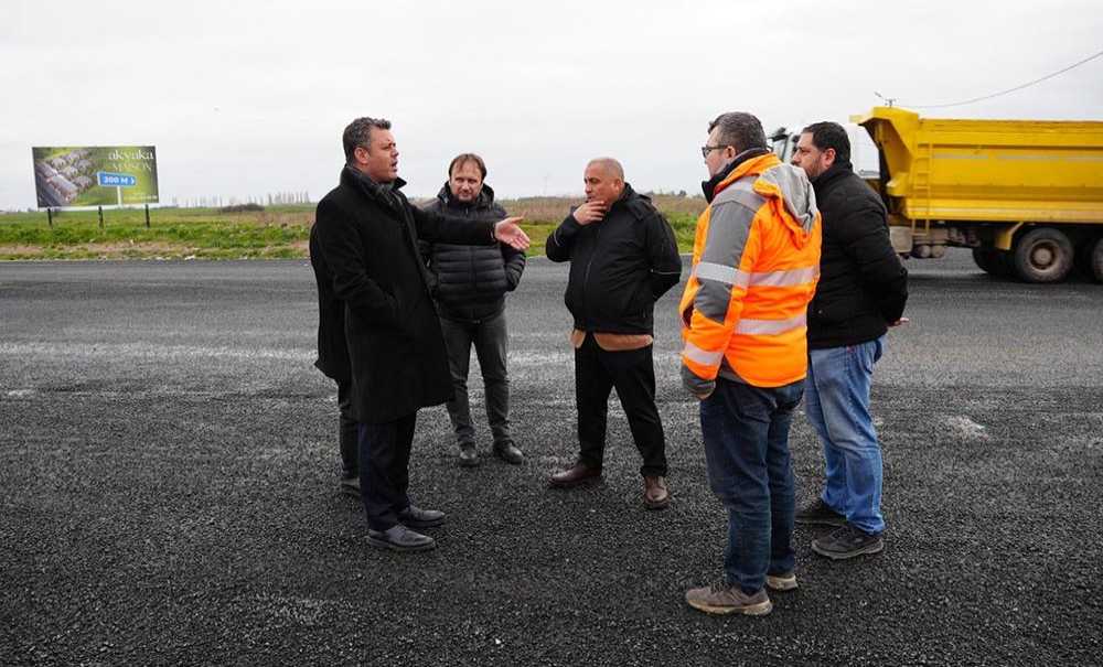 Başkan Sarıkurt Ve Büyükşehir Ekipleri Sahada