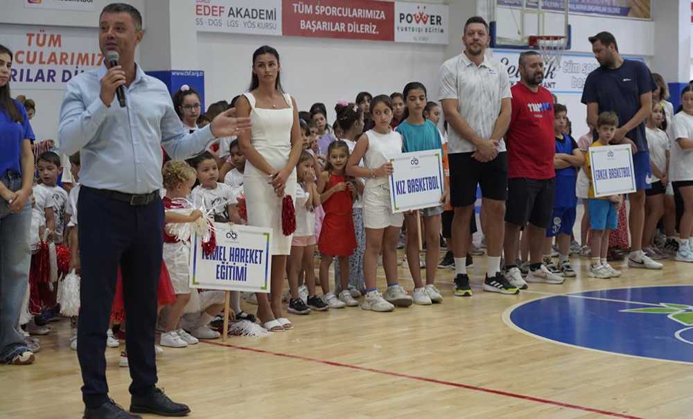 Başkan Sarıkurt, Yaz Spor Okulları Kapanış Törenine Katıldı