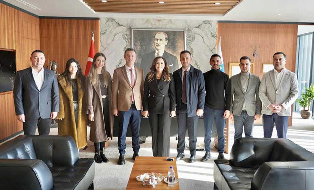 Başkan Sarıkurt Ziyaretlerde Bulundu