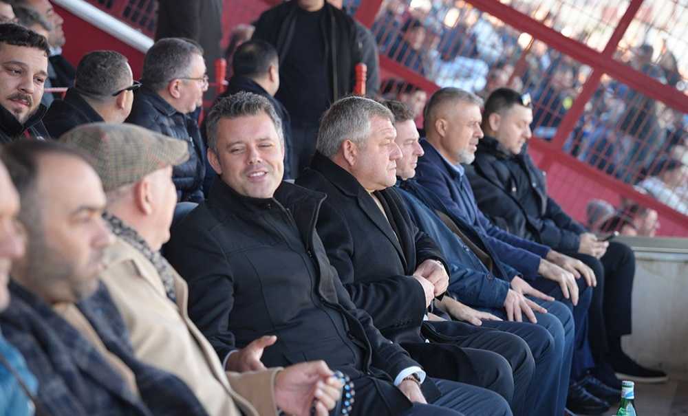 Başkan Sarıkurt'tan Çorluspor 1947'Ye Tribün Desteği