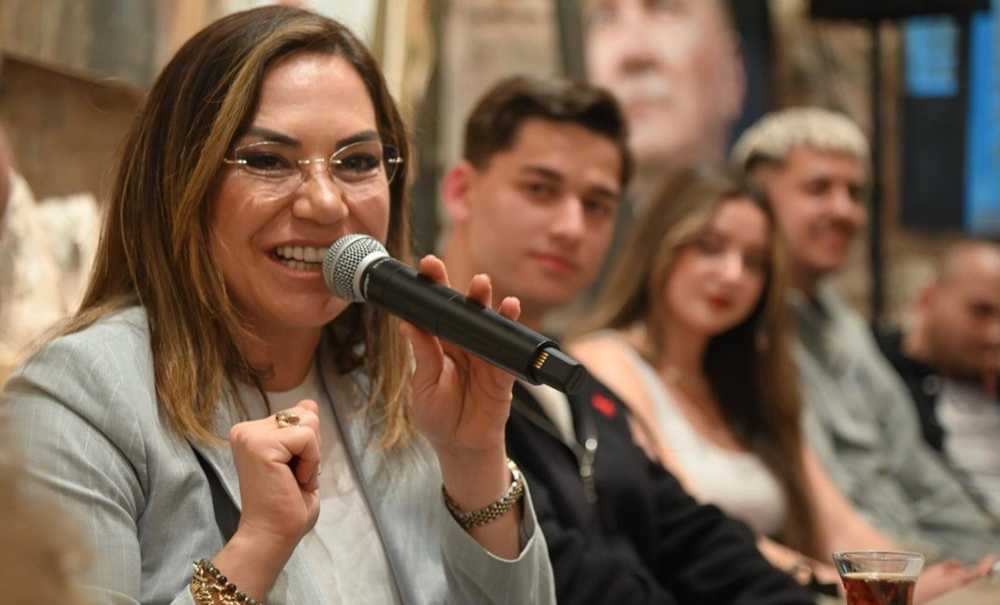 Başkan Yüceer Tekgençfest Öncesi̇ Geçnlerle Buluştu